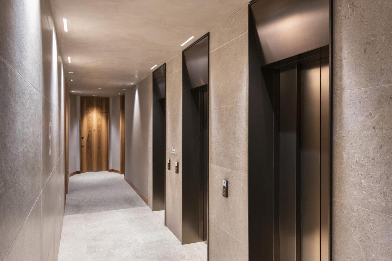 Easylife - Lussuosa Dimora Con Rooftop Condominiale Vista Duomo ミラノ エクステリア 写真