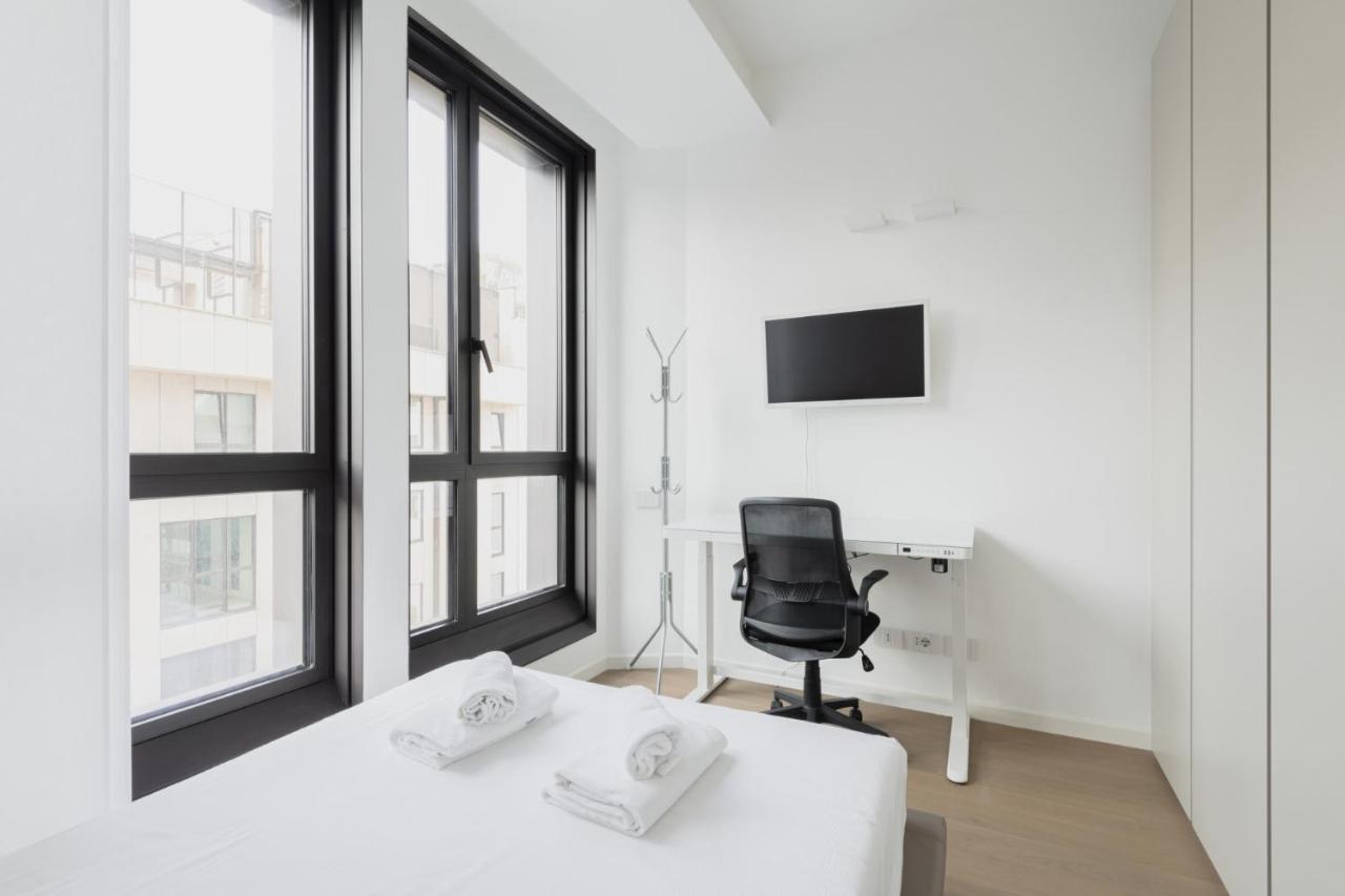 Easylife - Lussuosa Dimora Con Rooftop Condominiale Vista Duomo ミラノ エクステリア 写真