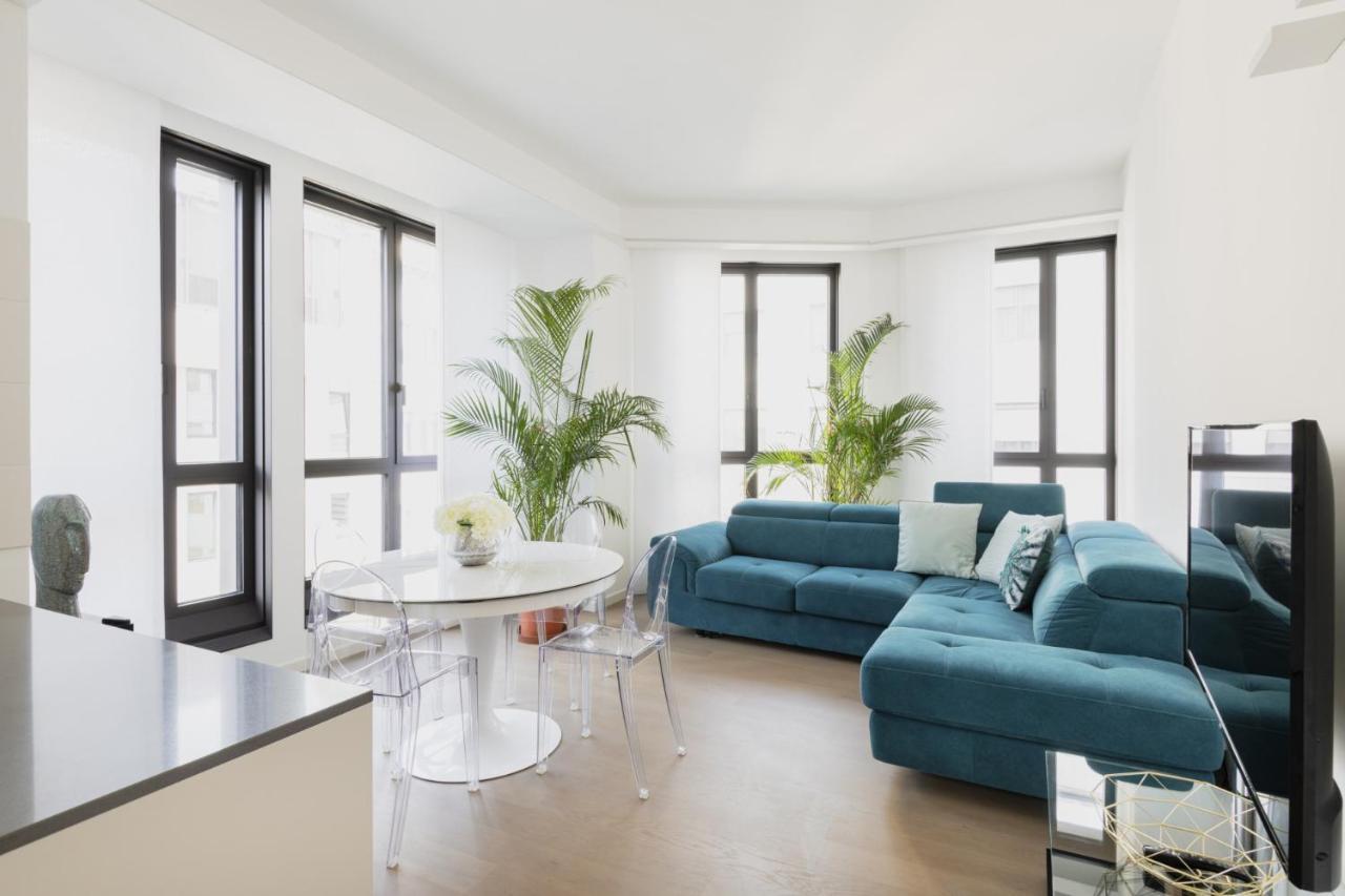Easylife - Lussuosa Dimora Con Rooftop Condominiale Vista Duomo ミラノ エクステリア 写真