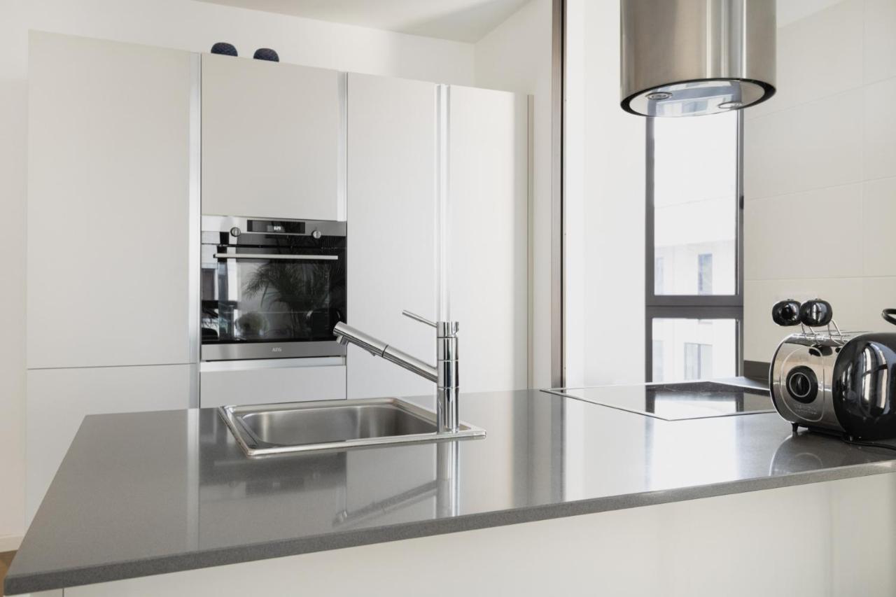 Easylife - Lussuosa Dimora Con Rooftop Condominiale Vista Duomo ミラノ エクステリア 写真